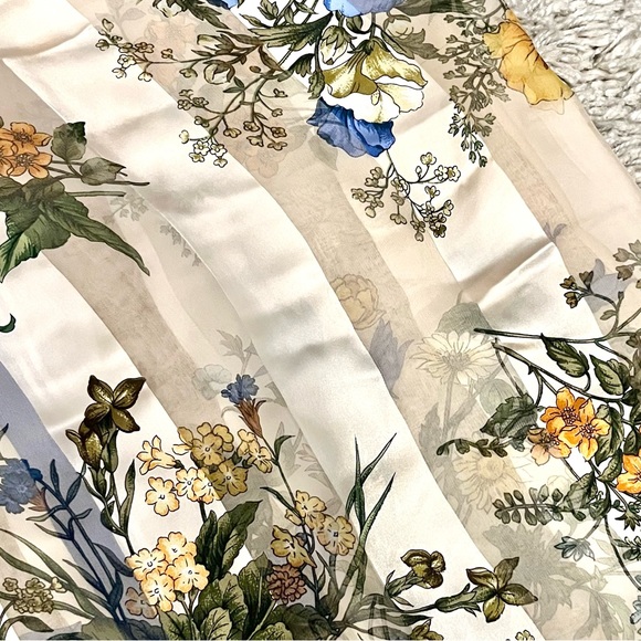 Adrienne Vittadini vintage cream blue striped floral sheer scarf - Picture 14 of 16